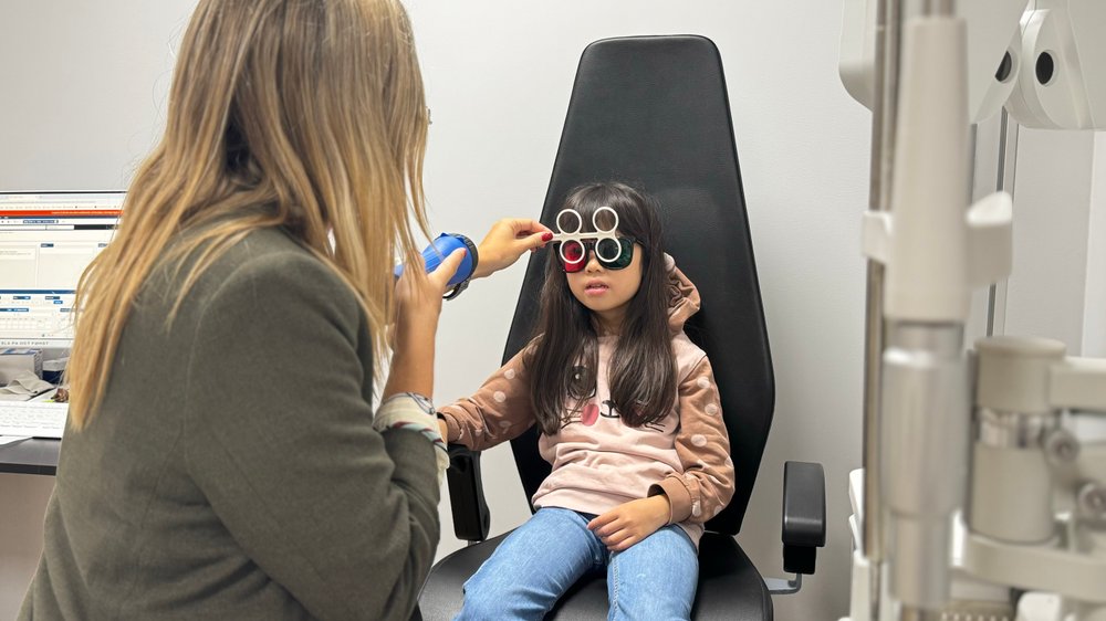 Briller tilpasset skjermarbeid hos optiker på Fagernes